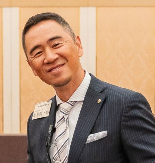 会長 亀井 潤一郎 | 堺市倫理法人会